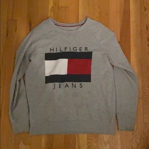 Hilfiger grey crew